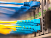 No anto so kaslakan a nausar a input / output window parad fiber optic panels